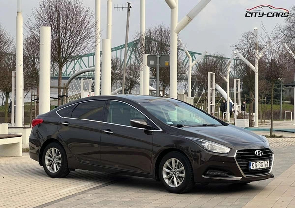 Hyundai i40 cena 57900 przebieg: 115000, rok produkcji 2018 z Stronie Śląskie małe 781
